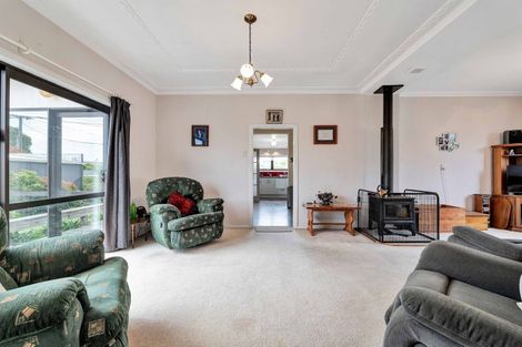 Photo of property in 39 Lismore Street, Strandon, New Plymouth, 4312