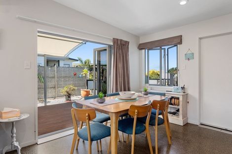 Photo of property in 32c Ohuirehe Road, Coastlands, Whakatane, 3120