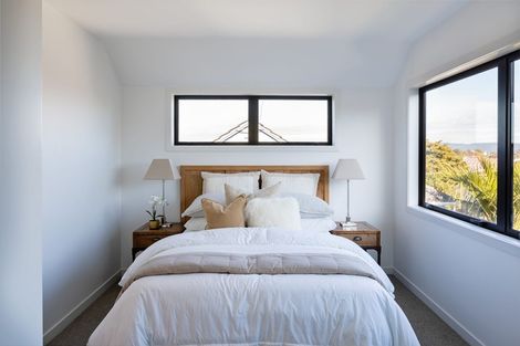 Photo of property in 11b Rangeview Road, Sunnyvale, Auckland, 0612