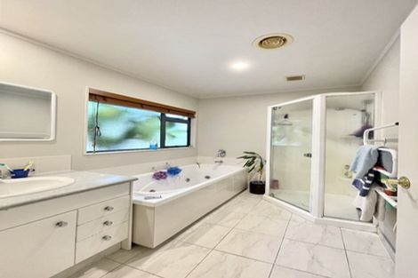 Photo of property in 34 Birkinshaw Grove, Riverstone Terraces, Upper Hutt, 5018