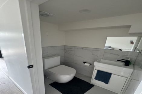 Photo of property in 10/5 Hikurangi Street, Te Atatu Peninsula, Auckland, 0610