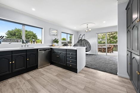 Photo of property in 12 Resthill Crescent, Glenview, Hamilton, 3206