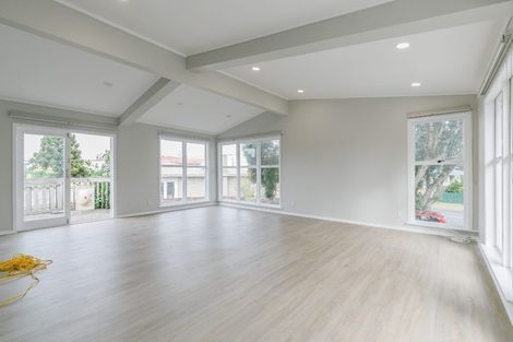 Photo of property in 16 Helena Street, Massey, Auckland, 0614