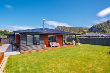 Photo of property in 4 Mallard Street, Albert Town, Wanaka, 9305