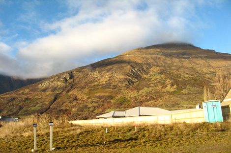 Photo of property in 52 Onslow Road, Lake Hayes, Queenstown, 9304