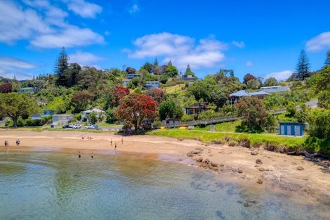 Photo of property in 53 Long Beach Road, Russell, 0202