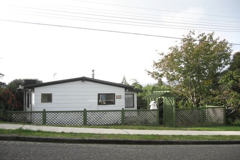 Photo of property in 2 Kaka Road, Raumati Beach, Paraparaumu, 5032