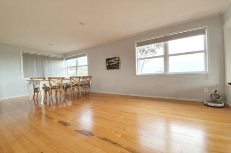 Photo of property in 1/24 Pigeon Mountain Road, Half Moon Bay, Auckland, 2012