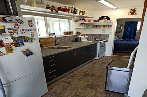 Photo of property in 50 Onslow Street, Bluff, 9814