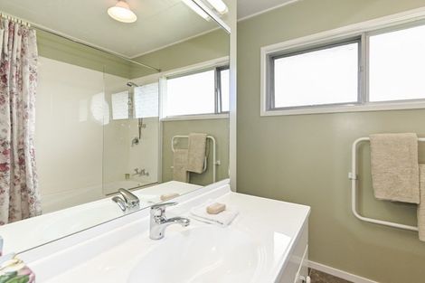 Photo of property in 1409 Warwick Place, Mayfair, Hastings, 4122