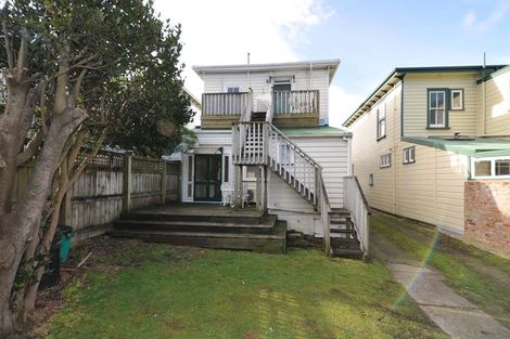 Photo of property in 9 Park Street, Thorndon, Wellington, 6011