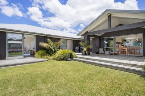 Photo of property in 17 Browns Drive, Waihi Beach, 3611