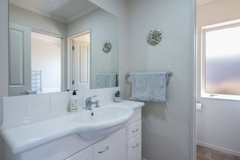 Photo of property in 1 Woodstock Place, Stoke, Nelson, 7011