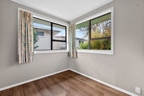 Photo of property in 37 Bruce Road, Glenfield, Auckland, 0629