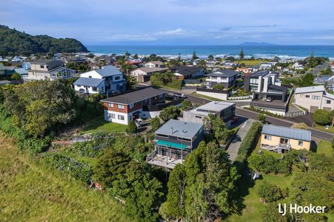 Photo of property in 7b Mayor View Terrace, Waihi Beach, 3611