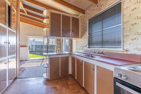 Photo of property in 40 Mccaughan Street, Browns, Winton, 9781