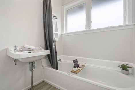 Photo of property in 9a Green Street, Epuni, Lower Hutt, 5011