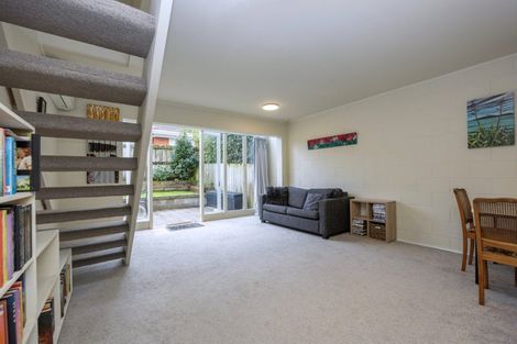 Photo of property in 2/40 Moana Avenue, Onehunga, Auckland, 1061