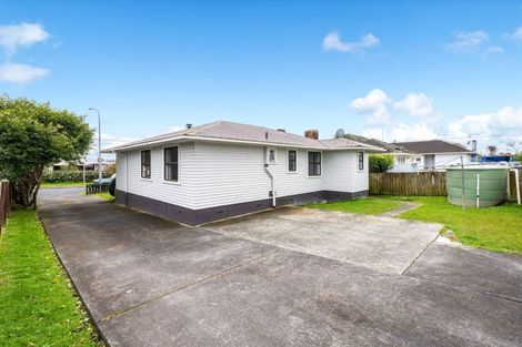 Photo of property in 50 Barrys Road, Glendene, Auckland, 0602