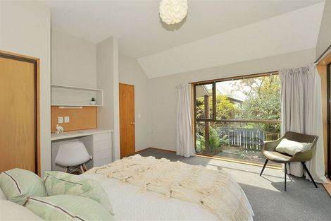 Photo of property in 10 Indira Lane, Cashmere, Christchurch, 8022