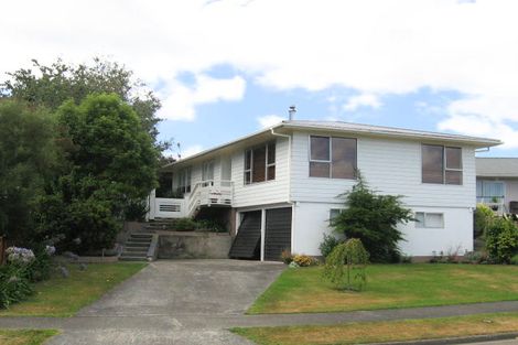 Photo of property in 7 Topeka Grove, Totara Park, Upper Hutt, 5018