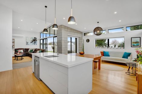 Photo of property in 9 Roka Street, Bell Block, New Plymouth, 4312