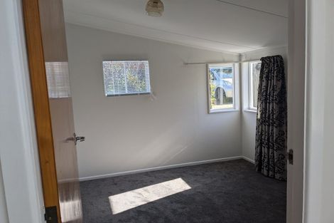 Photo of property in 21 Tarawera Road, Johnsonville, Wellington, 6037