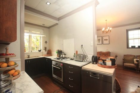 Photo of property in 19 Solander Street, Tolaga Bay, 4077