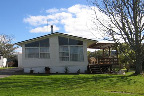 Photo of property in 10 Macfarlane Street, Kawakawa, 0210