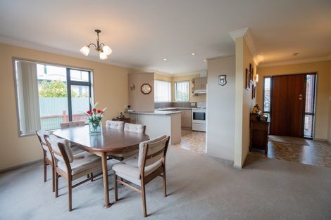 Photo of property in 6 Queen Street, Winton, 9720