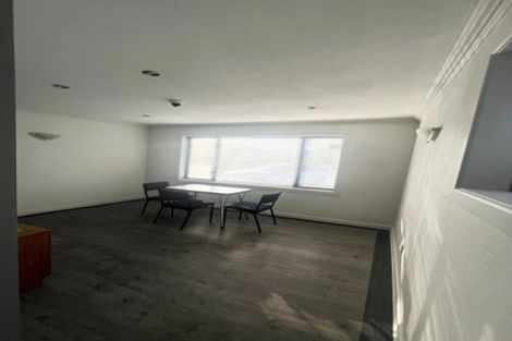 Photo of property in 307 Riccarton Road, Upper Riccarton, Christchurch, 8041