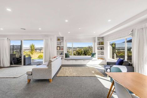 Photo of property in 32 Katania Heights, Brightwater, 7022