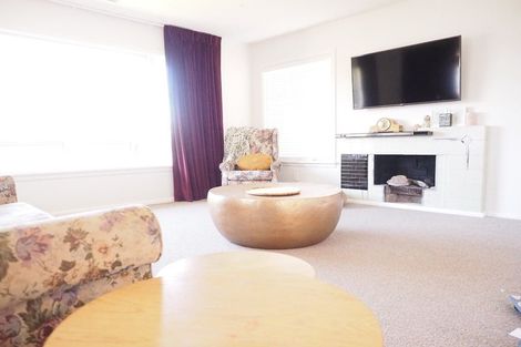 Photo of property in 15 Manor Place, Bryndwr, Christchurch, 8053