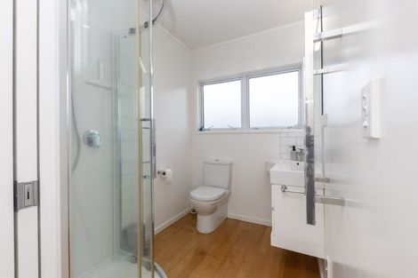 Photo of property in 8 Downsview Road, Pakuranga Heights, Auckland, 2010