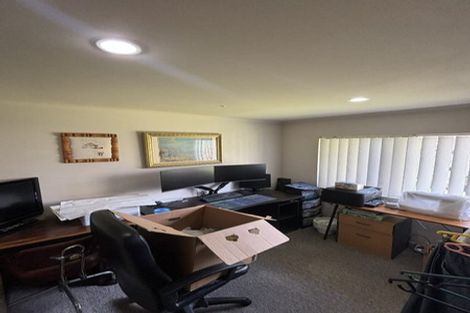 Photo of property in 67 Nimstedt Avenue, Oteha, Auckland, 0632