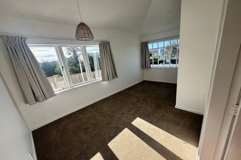 Photo of property in 4a Rewiti Avenue, Takapuna, Auckland, 0622