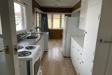 Photo of property in 62 College Road, Northcote, Auckland, 0627