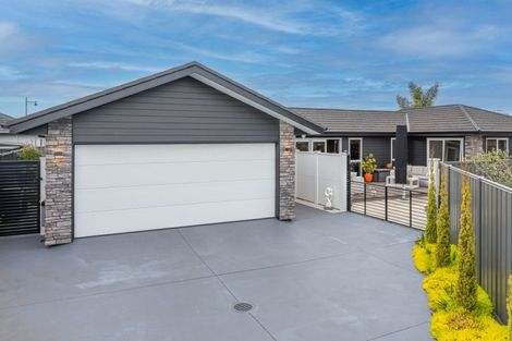Photo of property in 8 Rakaia Way, Poraiti, Napier, 4112