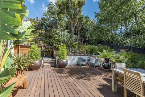 Photo of property in 15 Eclipse Lane, Whitby, Porirua, 5024