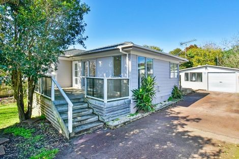 Photo of property in 31 Becker Drive, Weymouth, Auckland, 2103