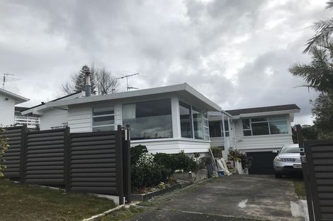 Photo of property in 9 Mayfair Crescent, Mairangi Bay, Auckland, 0630