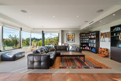 Photo of property in 265 Trig Road, Whitford, Howick, 2571