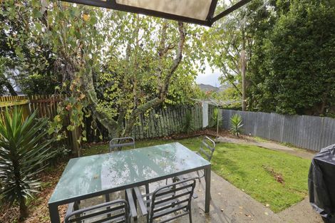 Photo of property in 4a Sea Spray Drive, Bucklands Beach, Auckland, 2012