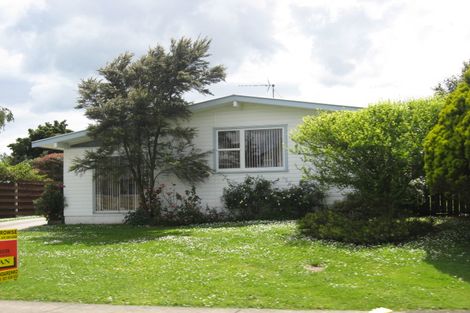 Photo of property in 16 Dagenham Street, Manurewa, Auckland, 2102