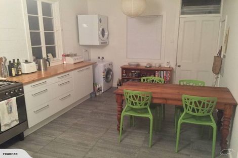 Photo of property in 6 Barton Terrace, Thorndon, Wellington, 6011