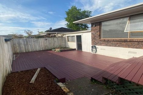 Photo of property in 7/33 Swanson Road, Henderson, Auckland, 0610