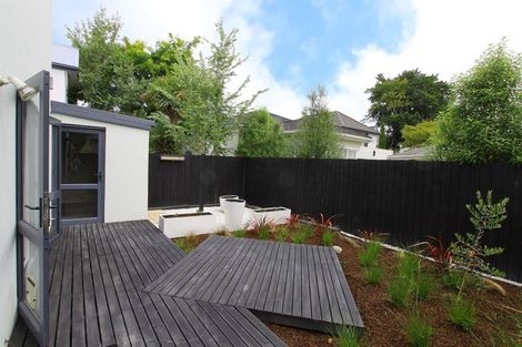 Photo of property in 2/56 London Street, Richmond, Christchurch, 8013