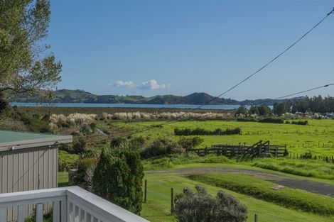 Photo of property in 119 Huaroa Street, Coromandel, 3506