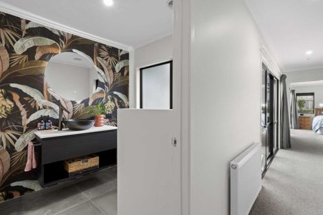 Photo of property in 45 Corriedale Road, Jacks Point, 9371