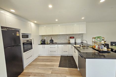 Photo of property in 59 Great South Road, Papakura, 2110